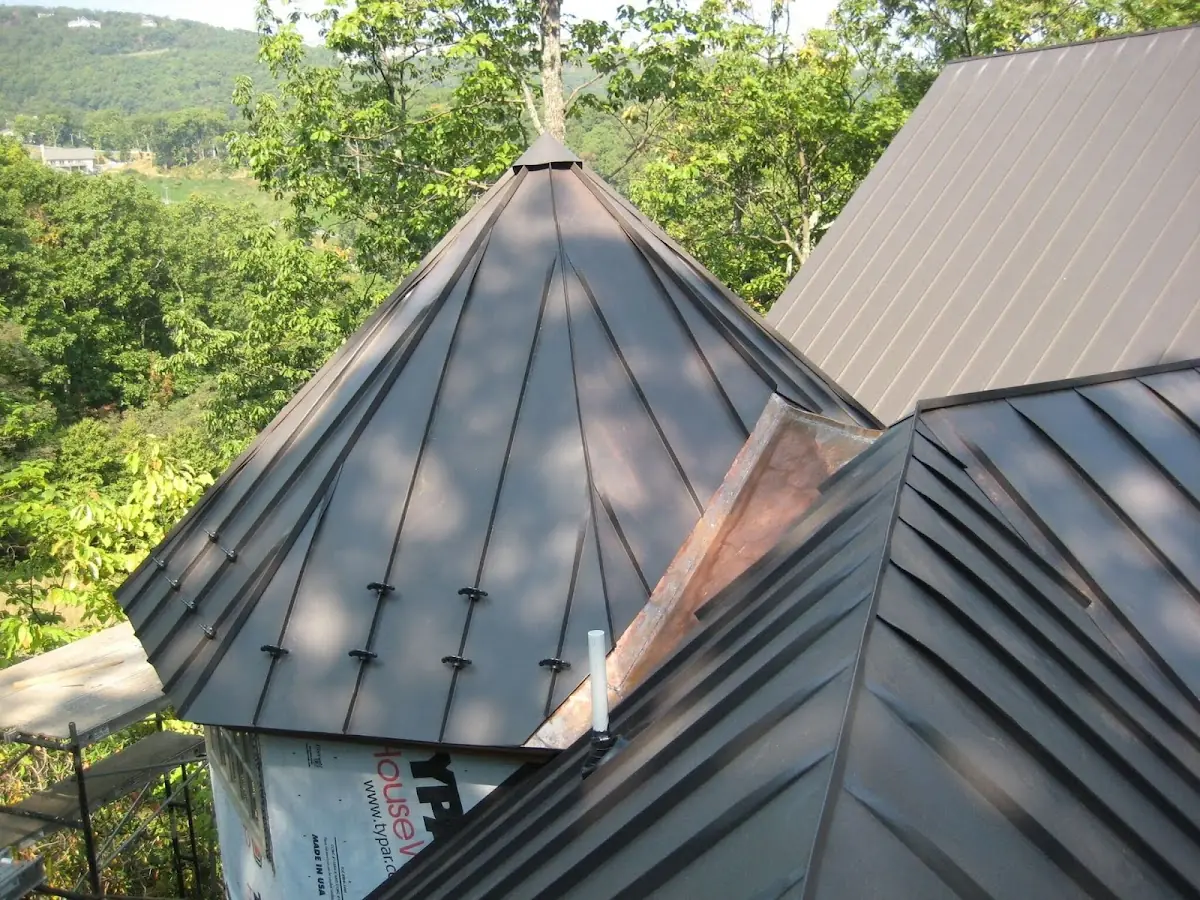 Professional Roof Tarp Installation by Craftsman Roofing in Southwest